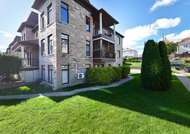 Extérieur — 523 bld jean talon ouest, Québec