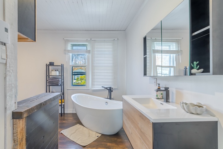 Photographie immobilière — 3760 Bld Ste-Anne, Québec
